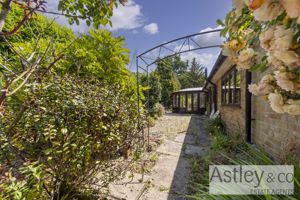 rear- click for photo gallery